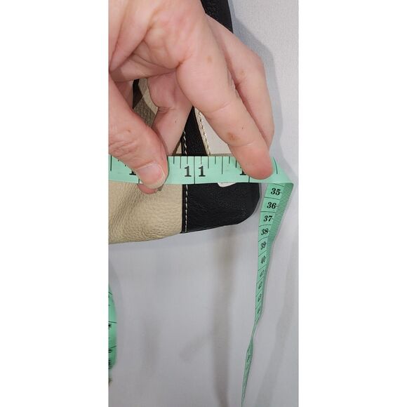 B. Makowsky Beige & Black Leather Crossbody Bag Purse - Picture 8 of 10